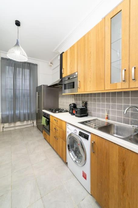 Apartment Cozy London
